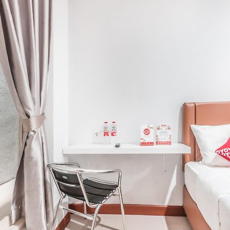 Oyo 1555 Unik Guesthouse Syariah Dżakarta Zewnętrze zdjęcie