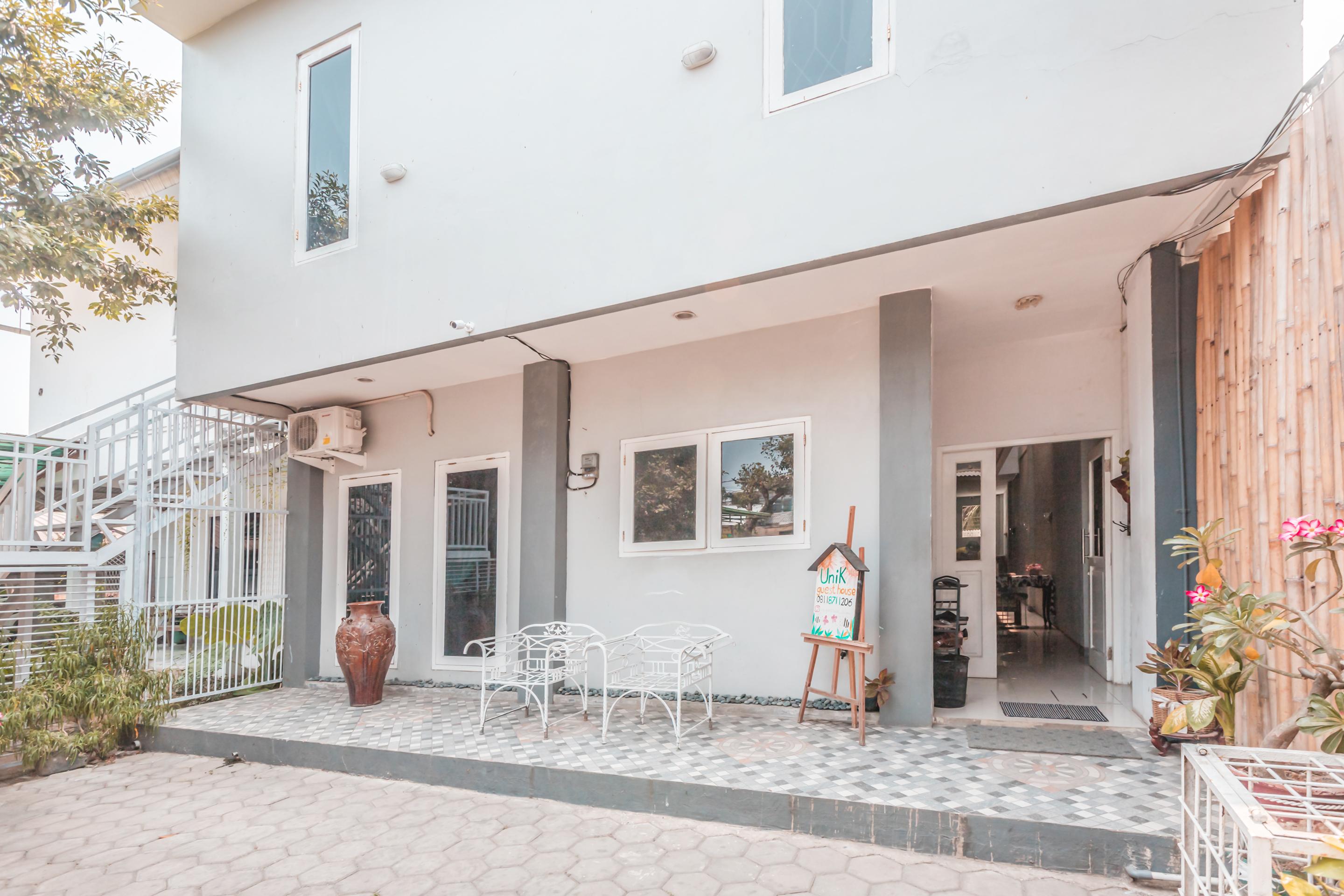 Oyo 1555 Unik Guesthouse Syariah Dżakarta Zewnętrze zdjęcie