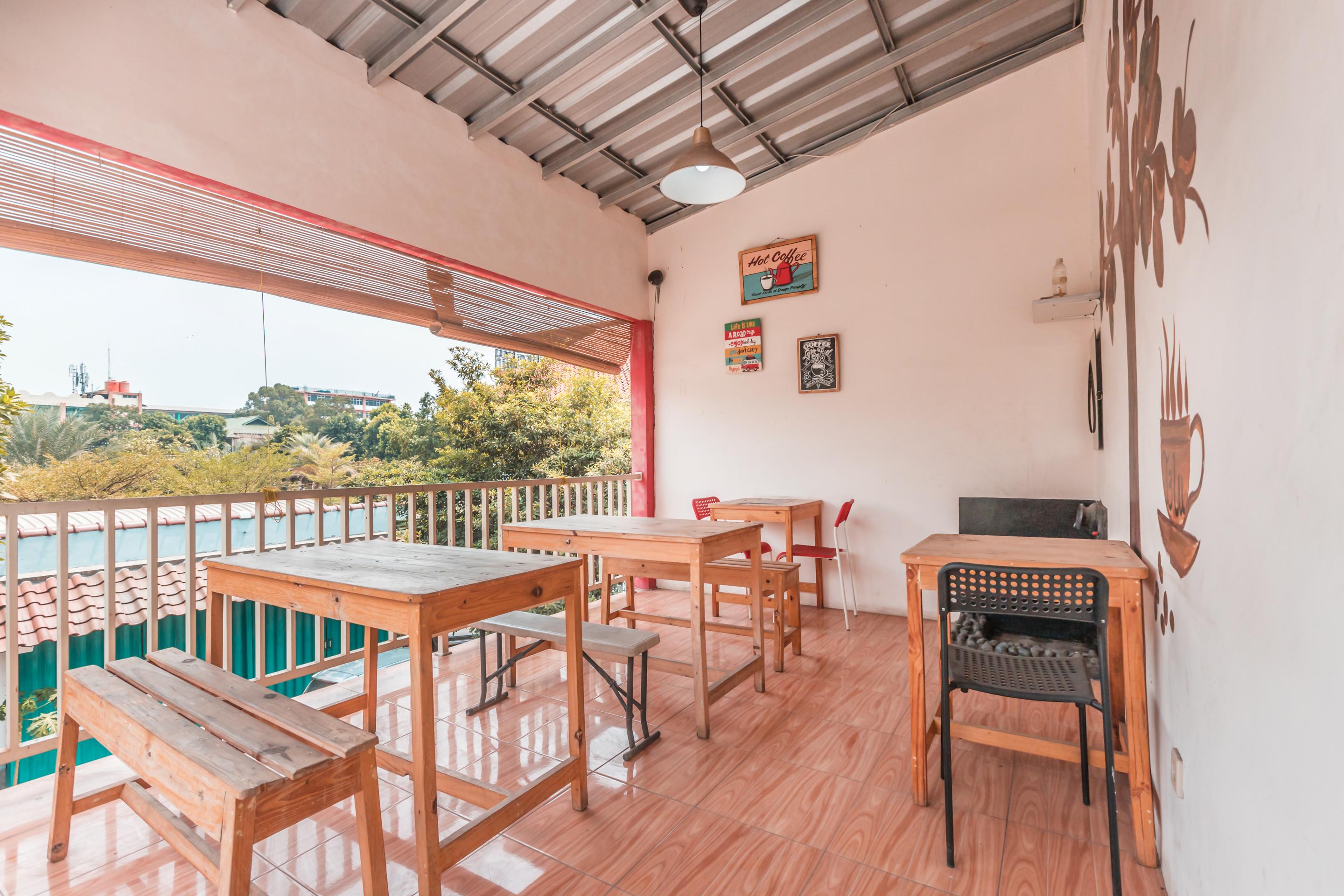 Oyo 1555 Unik Guesthouse Syariah Dżakarta Zewnętrze zdjęcie